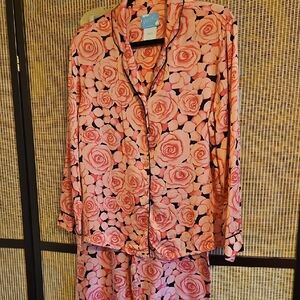 Nick & Nora Rose Patterned Pajama Set - Pink and Black